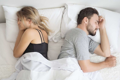 Если мужчина не любит, как он себя ведет: 10 основных признаков