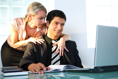 ТОП-5 правил служебного романа